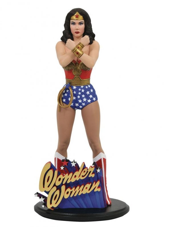 Visuel DC COMIC GALLERY STATUETTE PVC LINDA CARTER WONDER WOMAN 23 CM - DIAMJAN202453