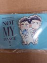 PIN'S NOT MY FIANCE !